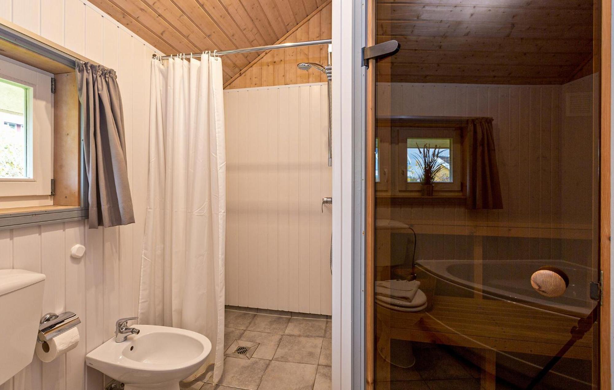 Gorgeous Home In Rechlin With Sauna Buitenkant foto